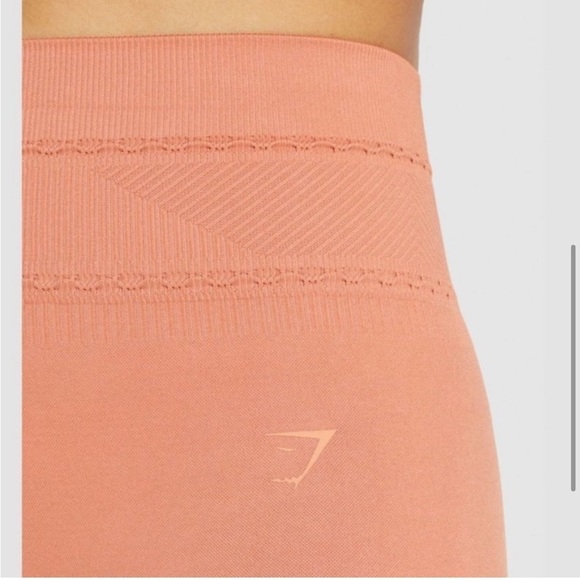NWOT GYMSHARK studio leggings- 🍑 peach color - Picture 3 of 6
